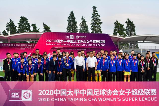 0:1西班牙丢冠，没想到赛后梅西这样说，不是少打一人能扳平的！